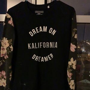 ⭐️ 4 for $20 Kendall & Kylie Floral sleeve pullover sweater